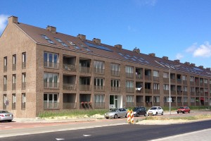 Sterrenstorm Planetenweg IJmuiden - straatgevel met inpandige balkon`s